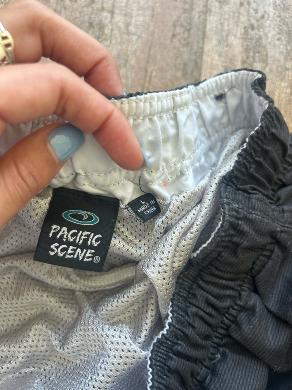 MENS STRIPED SWIM TRUNKS - Picture 2 of 3